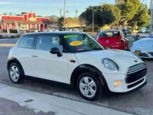 Pepper White 2015 MINI Hardtop Cooper