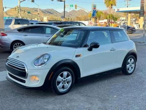 Pepper White 2015 MINI Hardtop Cooper