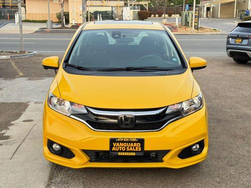 Helios Yellow Pearl 2018 Honda Fit EX