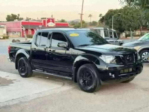 Super Black 2014 Nissan Frontier SV