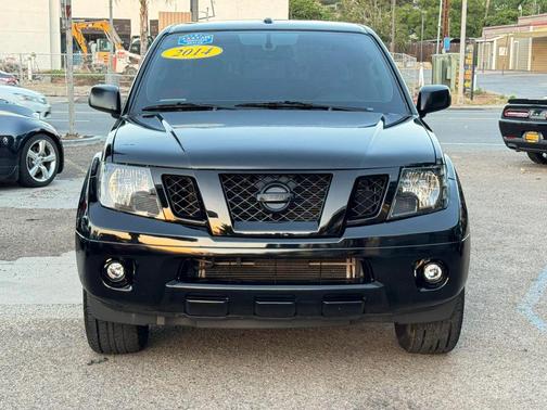 Super Black 2014 Nissan Frontier SV