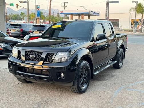 Super Black 2014 Nissan Frontier SV