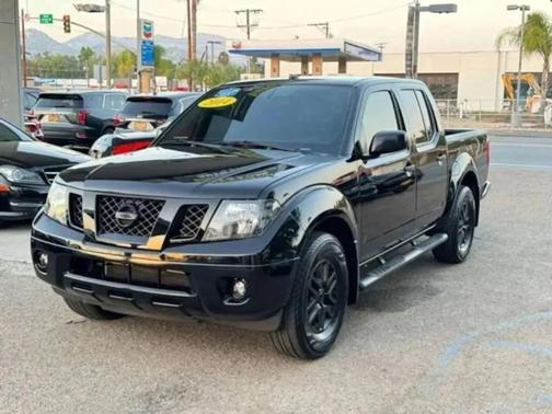 Super Black 2014 Nissan Frontier SV
