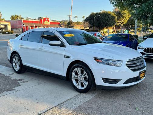2018 Ford Taurus SEL