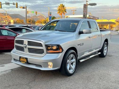 Stinger Yellow Clear Coat 2016 RAM 1500 Sport