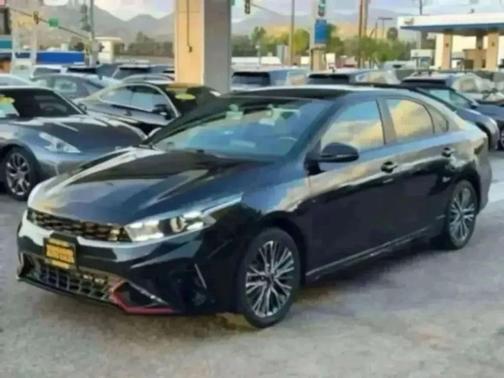 Aurora Black 2024 Kia Forte GT-Line