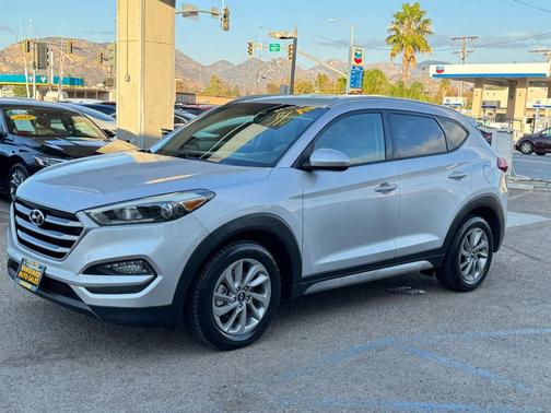 2018 Hyundai TUCSON SEL