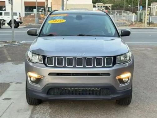 Billet Silver Metallic Clearcoat 2019 Jeep Compass Trailhawk