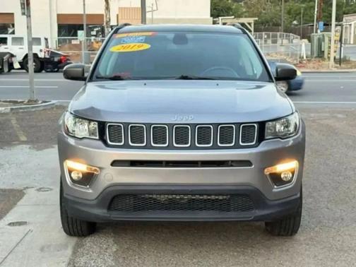 Billet Silver Metallic Clearcoat 2019 Jeep Compass Trailhawk