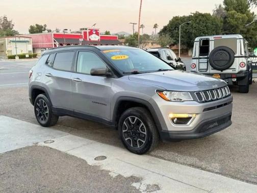 Billet Silver Metallic Clearcoat 2019 Jeep Compass Trailhawk