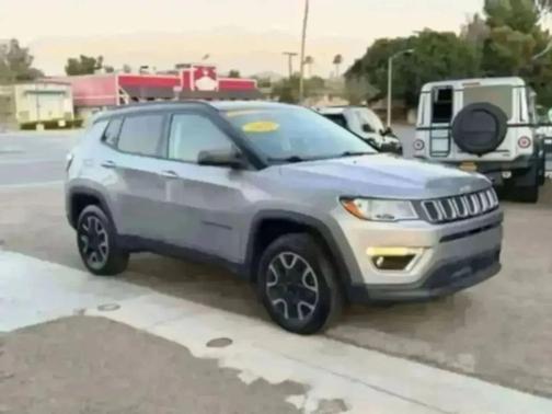 Billet Silver Metallic Clearcoat 2019 Jeep Compass Trailhawk