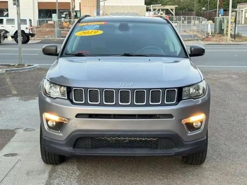 Billet Silver Metallic Clearcoat 2019 Jeep Compass Trailhawk