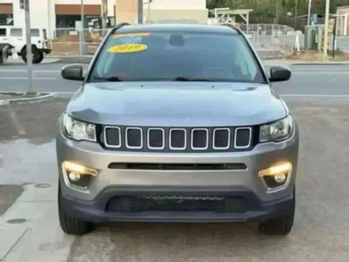Billet Silver Metallic Clearcoat 2019 Jeep Compass Trailhawk