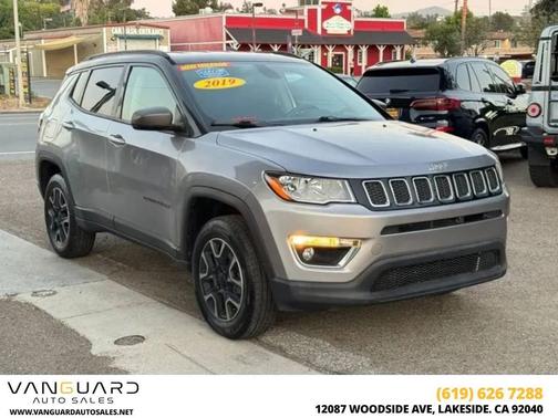 Billet Silver Metallic Clearcoat 2019 Jeep Compass Trailhawk