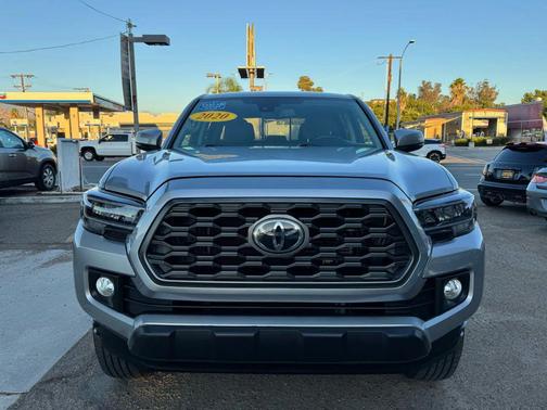 2020 Toyota Tacoma SR5