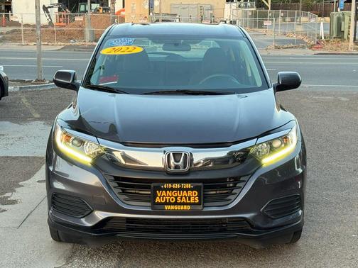 Gray 2022 Honda HR-V LX