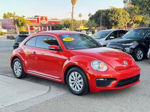 2019 Volkswagen Beetle 2.0T S