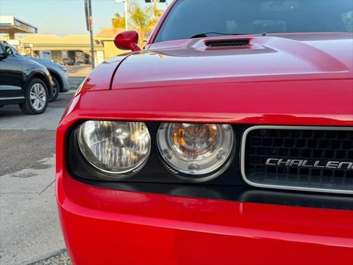 2014 Dodge Challenger SXT