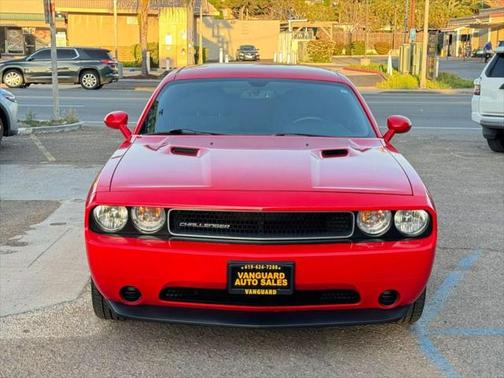 2014 Dodge Challenger SXT