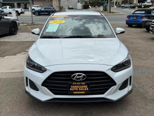 2020 Hyundai Veloster 2