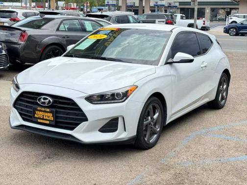 2020 Hyundai Veloster 2