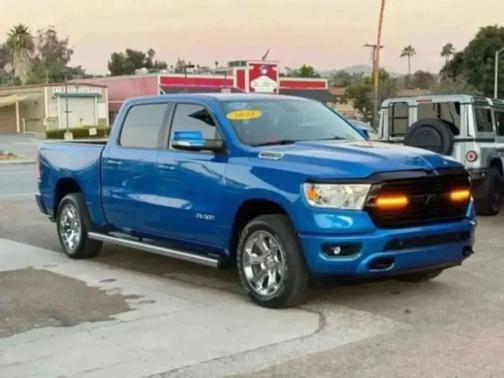 Hydro Blue Pearlcoat 2022 RAM 1500 Big Horn/Lone Star