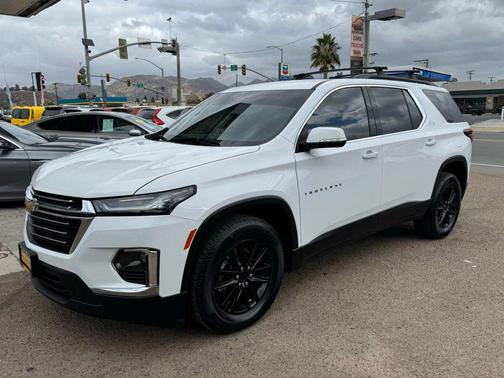 2022 Chevrolet Traverse LT Leather