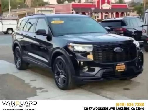 Agate Black Metallic 2025 Ford Explorer ST-Line