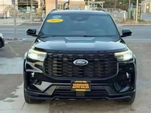 Agate Black Metallic 2025 Ford Explorer ST-Line