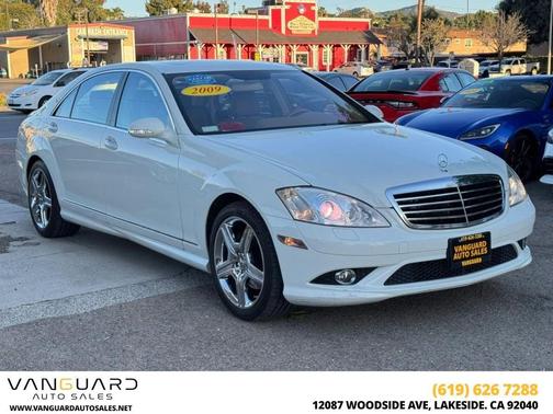 Arctic White 2009 Mercedes-Benz S-Class S 550 Sedan 4D