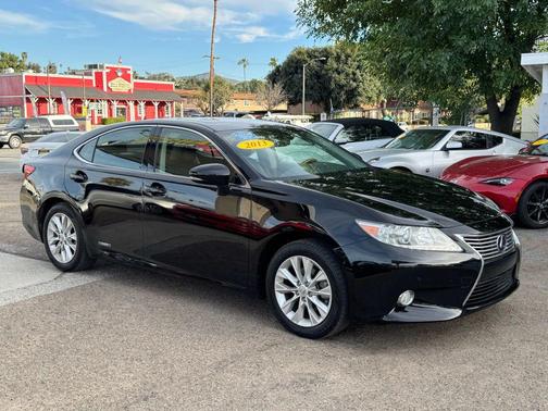 2013 Lexus ES 300h Base
