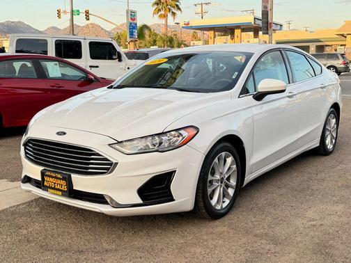 2020 Ford Fusion Hybrid SE