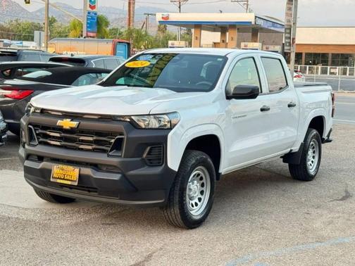 Summit White 2024 Chevrolet Colorado WT