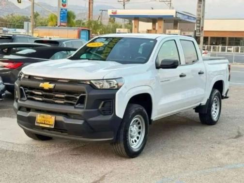 Summit White 2024 Chevrolet Colorado WT