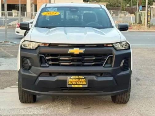 Summit White 2024 Chevrolet Colorado WT