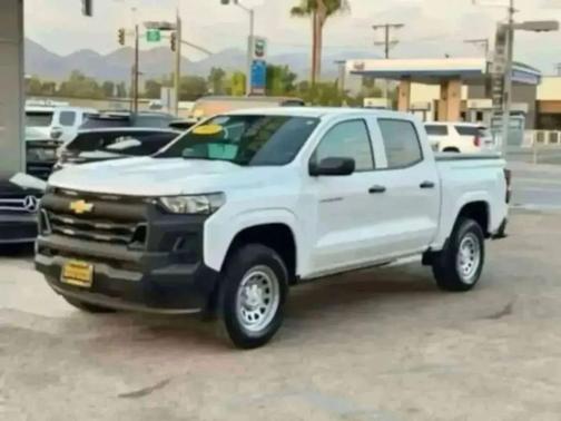 Summit White 2024 Chevrolet Colorado WT