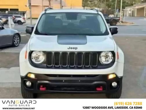 Alpine White 2017 Jeep Renegade Trailhawk