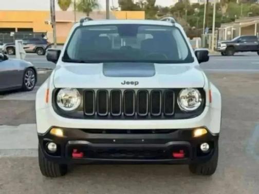 Alpine White 2017 Jeep Renegade Trailhawk
