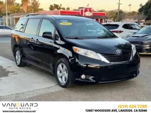 Midnight Black Metallic 2017 Toyota Sienna LE