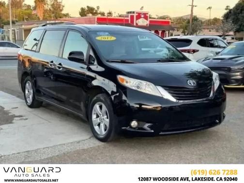 Midnight Black Metallic 2017 Toyota Sienna LE