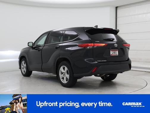 2022 Toyota Highlander LE