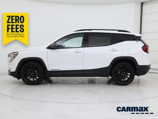 White 2022 GMC Terrain SLT