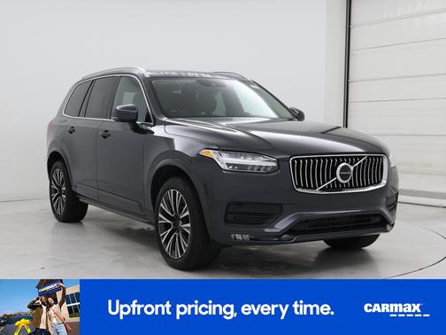 2022 Volvo XC90 T5 Momentum