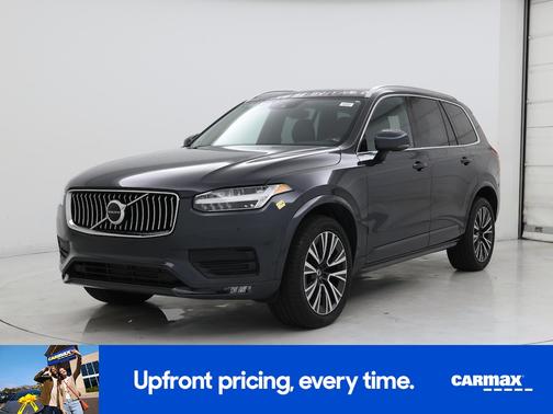 2022 Volvo XC90 T5 Momentum