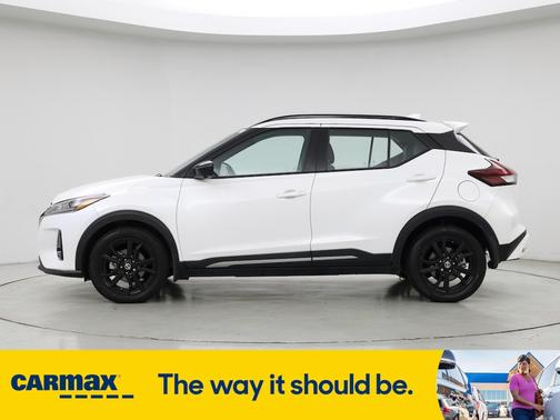 2021 Nissan Kicks SR