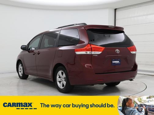 2014 Toyota Sienna LE