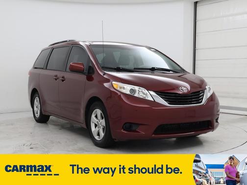 2014 Toyota Sienna LE