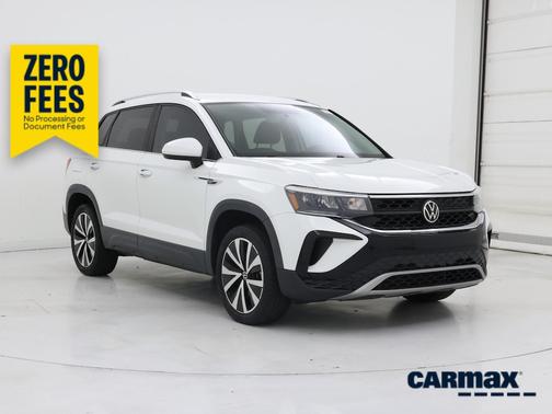 White 2022 Volkswagen Taos SE