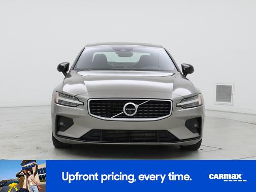 2019 Volvo S60 T5 R-Design