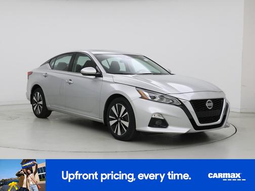 Silver 2022 Nissan Altima SL